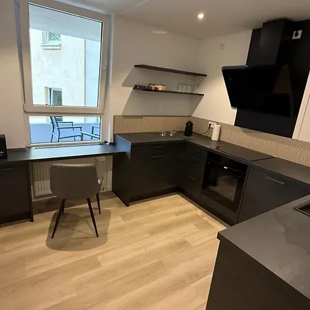 Moderne 2-zi-we Mit Balkon In Lage In Apartment Coburg