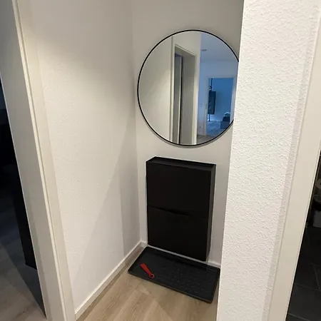 Moderne 2-zi-we Mit Balkon In Lage In Apartment