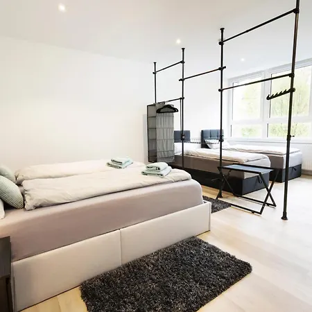 Moderne 2-zi-we Mit Balkon In Lage In