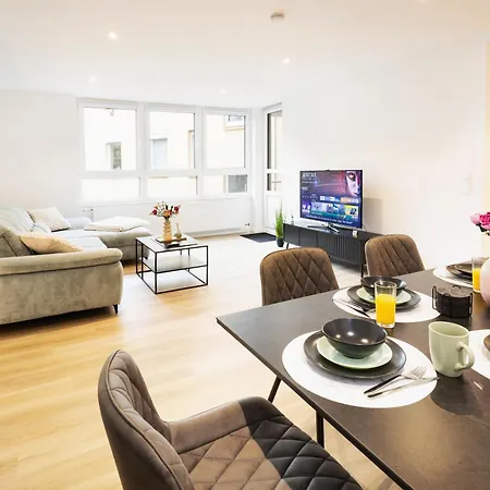 Moderne 2-zi-we Mit Balkon In Lage In Apartment Coburg