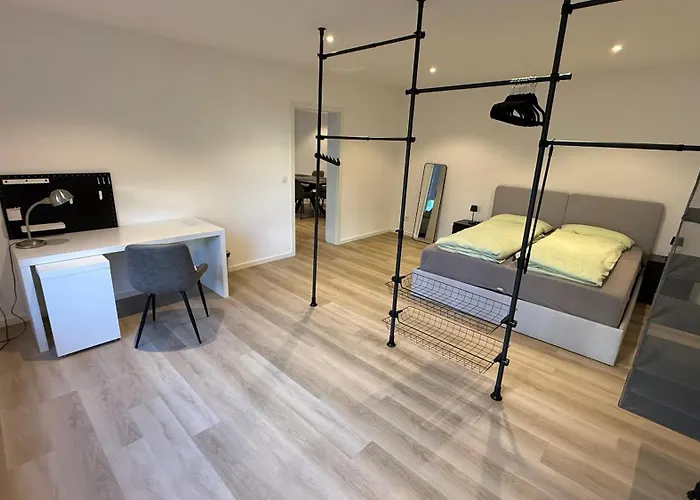 Apartment Moderne 2-zi-we Mit Balkon In Lage In Coburg