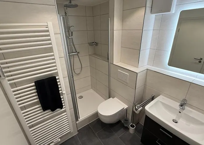 Apartment Moderne 2-zi-we Mit Balkon In Lage In Coburg